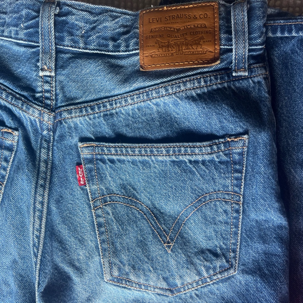 Ultra High waist Levi’s